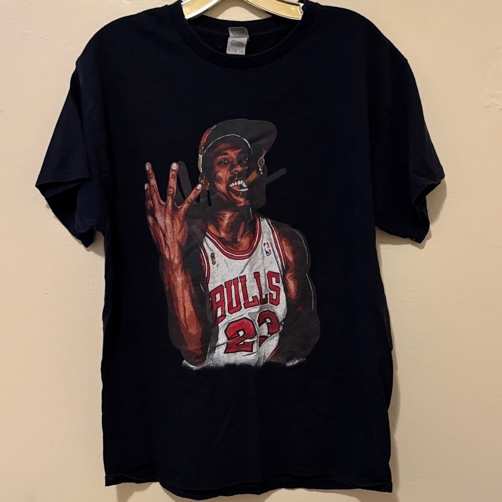 Gildan Black Graphic T-Shirt